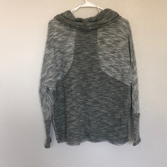 Sweater - Picture 3 of 3